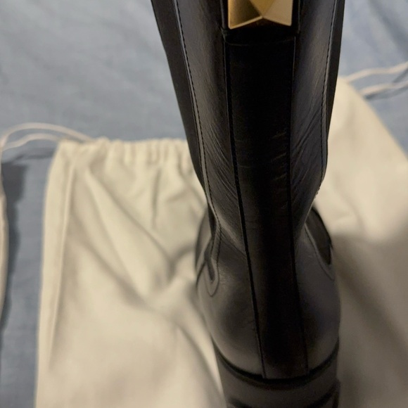 Valentino Garavani VLogo Black Leather Ankle Boots (EU42) - Picture 5 of 9